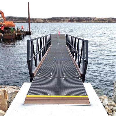 Walcon Marne delivers access pontoon to the Falkland Islands